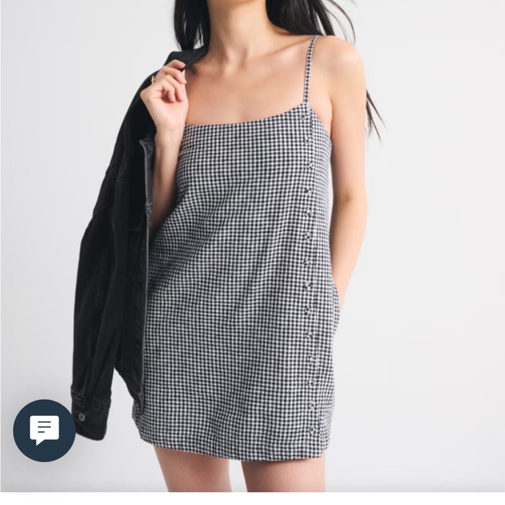 Abercrombie & Fitch Linen Blend Button Skort